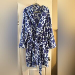 Vera Bradley Fleece Robe